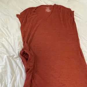 Sleeveless v neck dress with pockets